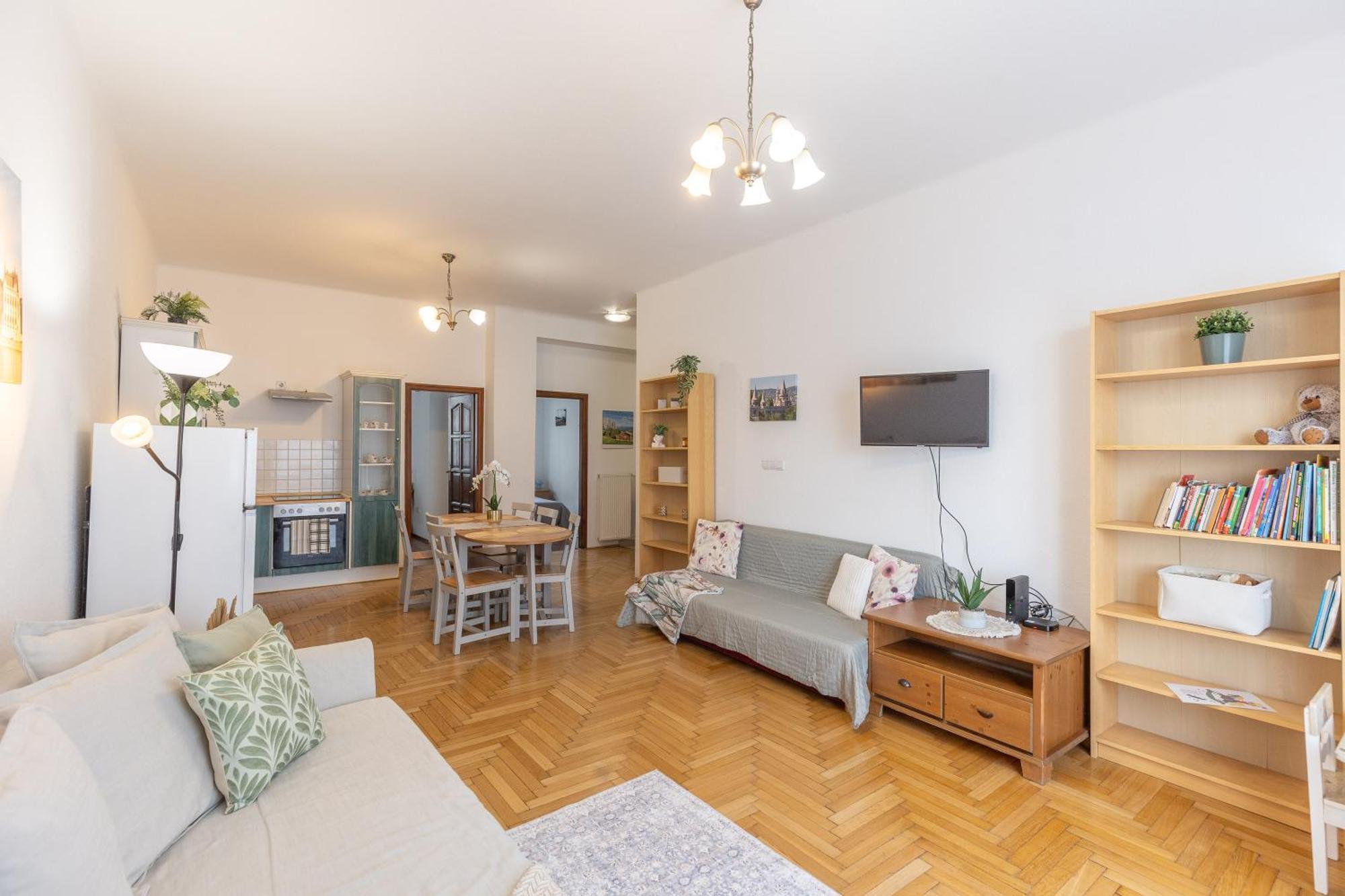 Riverside Balcony Apartment With View To Danube Budapeste Exterior foto
